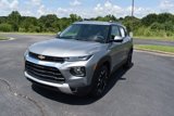 Used 2023 Chevrolet TrailBlazer LT image 2