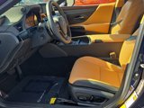 Certified 2025 Lexus ES 350 w/ Premium Package image 5