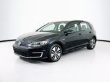 Used 2017 Volkswagen e-Golf SE image 3