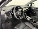 Certified 2025 Porsche Macan image 4