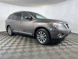 Used 2015 Nissan Pathfinder SL w/ SL Tech Package image 2
