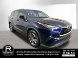 Used 2020 Toyota Highlander XLE image 3