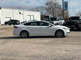 Used 2018 Ford Fusion SE image 2
