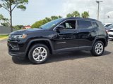 New 2025 Jeep Compass Latitude image 3