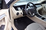 Used 2018 Ford Taurus SE image 4