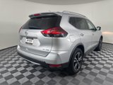 Used 2018 Nissan Rogue SL image 3
