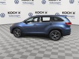 Used 2019 Toyota Highlander LE image 5
