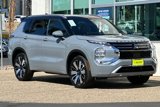 New 2025 Mitsubishi Outlander SEL image 2