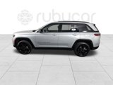Used 2023 Jeep Grand Cherokee Altitude image 2