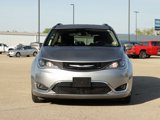 Used 2020 Chrysler Pacifica Touring-L image 2