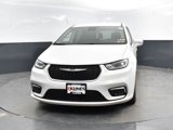 Used 2022 Chrysler Pacifica Touring-L image 5