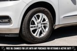 Used 2020 Buick Enclave Essence image 3