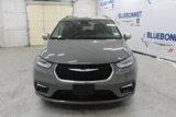 Used 2021 Chrysler Pacifica Limited w/ Uconnect Theater Family Group image 3