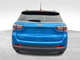 Used 2023 Jeep Compass Limited image 4