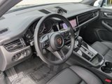 Certified 2024 Porsche Macan image 4
