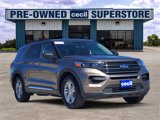 Used 2021 Ford Explorer XLT image 2