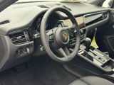 Certified 2024 Porsche Macan image 4