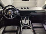 Used 2019 Porsche Cayenne w/ Premium Package image 4