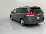 Used 2014 Toyota Sienna LE image 3