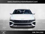 Used 2024 Hyundai Elantra SEL w/ Convenience Package image 2