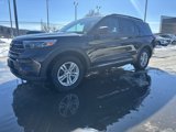Used 2020 Ford Explorer XLT w/ Comfort Package image 2