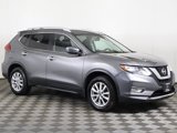 Used 2017 Nissan Rogue SV image 2