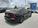 Used 2022 Volvo S60 B5 Momentum image 4