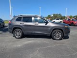 Used 2019 Jeep Cherokee Latitude Plus w/ Cold Weather Group image 2