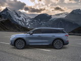 New 2025 Lincoln Corsair Reserve image 3