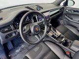 Certified 2024 Porsche Macan image 4