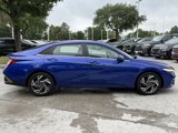 Used 2024 Hyundai Elantra SEL w/ Convenience Package image 3