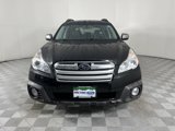 Used 2013 Subaru Outback 2.5i Limited w/ Special Appearance Pkg image 2