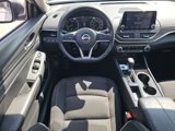 Used 2024 Nissan Altima 2.5 SV image 4