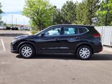 Used 2019 Nissan Rogue S image 2