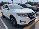 Used 2017 Nissan Rogue SL w/ SL Premium Package image 2