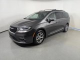 Certified 2023 Chrysler Pacifica Limited image 3