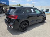 Used 2023 Volkswagen Taos SE w/ Panoramic Sunroof Package image 4