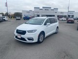 Used 2022 Chrysler Pacifica Touring-L image 2