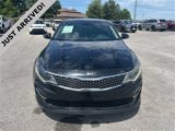 Used 2018 Kia Optima EX w/ Premium Package image 2
