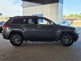 Used 2017 Jeep Grand Cherokee Limited w/ Luxury Group II image 2