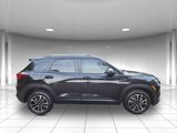 Used 2024 Chevrolet TrailBlazer LT image 2