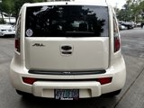 Used 2011 Kia Soul ! image 6