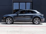 Certified 2023 Porsche Macan image 2