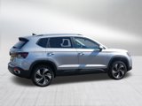 New 2025 Volkswagen Taos SE image 4