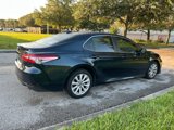 Used 2020 Toyota Camry LE image 5