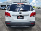 Used 2013 Kia Sorento LX w/ Convenience Pkg image 4