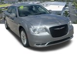 Used 2016 Chrysler 300 C image 2