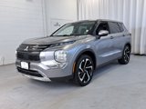 Used 2022 Mitsubishi Outlander SE image 2