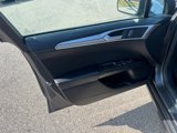 Used 2019 Ford Fusion SE image 4
