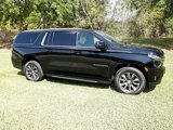 Used 2023 Chevrolet Suburban LT w/ Luxury Package image 4